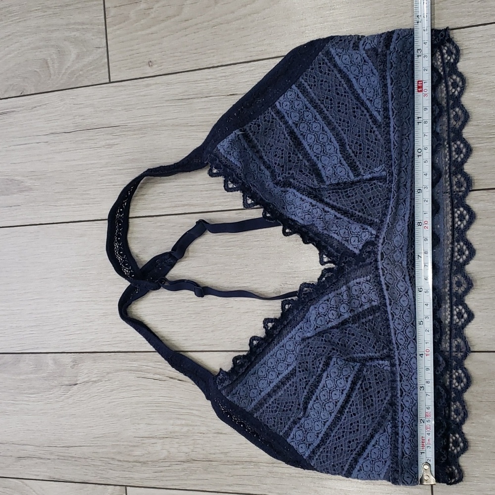 3/$25 Aerie lace bralette - Picture 2 of 5